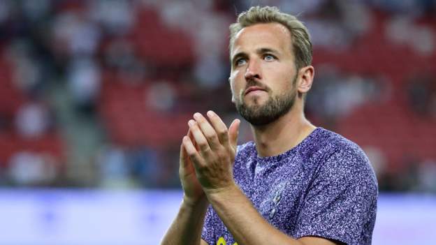 Harry Kane: Bayern Munich want decision from Tottenham on England striker by end of Friday