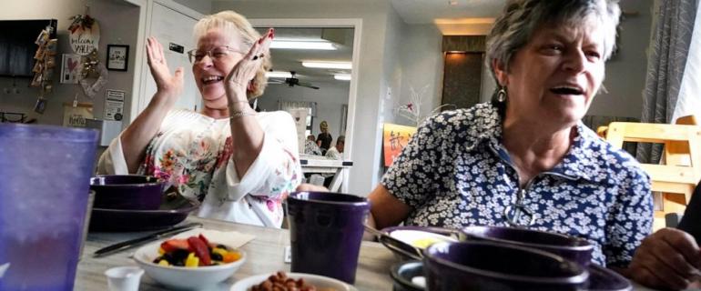 More than a meal: Restaurant-based programs feed seniors' social lives