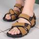 Sepatu Sandal Pria Jari Terbuka Santai Versi Korea (Coklat muda) (Coklat muda)