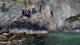 Qué es el "coasteering", una actividad que está de moda en los acantilados de Francia