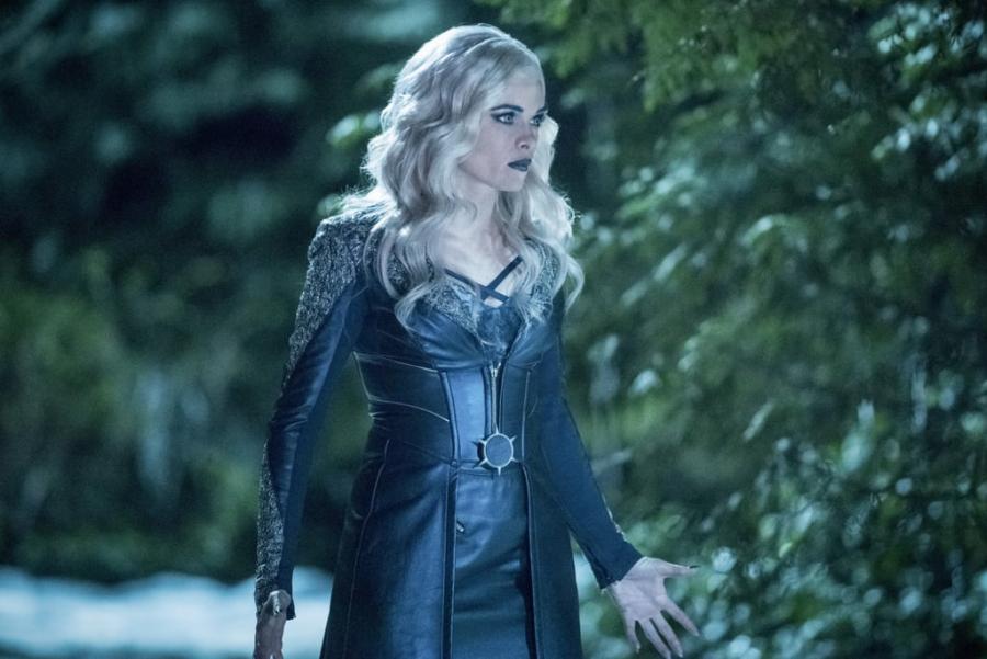 Caitlin-Snow-Has-Been-Killer-Frost-Since-Childhood.jpg