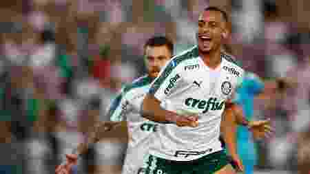 arthur-cabral-comemora-gol-para-o-palmeiras-diante-do-novorizontino-pelas-quartas-de-final-do-paulistao-2019-1553377439519_v2_450x253.jpgx