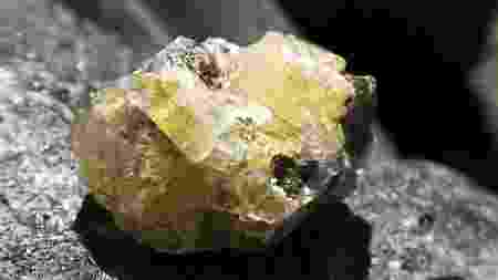 20mar2019---minerio-de-uranio-extraido-pela-inb-em-caetite-ba-materia-prima-para-combustivel-nuclear-1553098529987_v2_450x253.jpgx