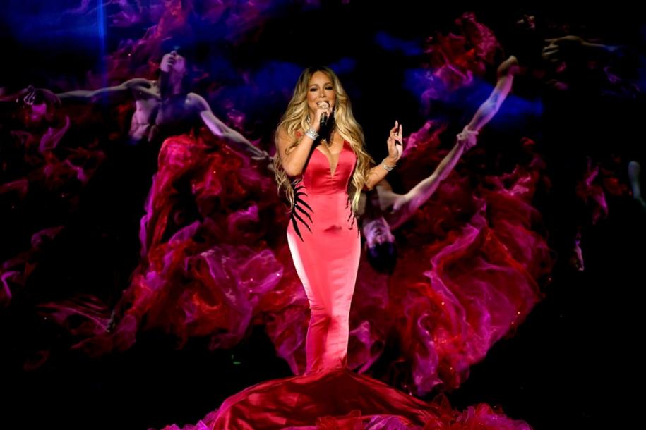 Mariah-Carey-2018-American-Music-Awards-Performance-Video.jpg