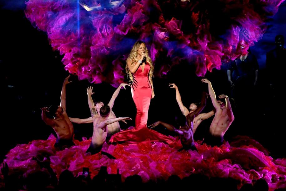 Mariah-Carey-2018-American-Music-Awards-Performance-Video.jpg