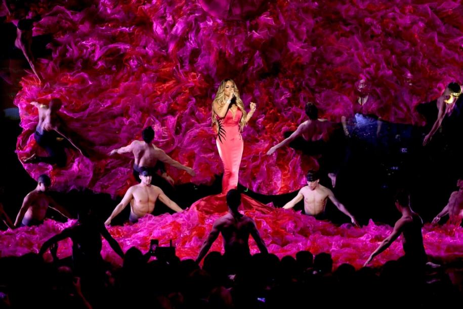 Mariah-Carey-2018-American-Music-Awards-Performance-Video.jpg